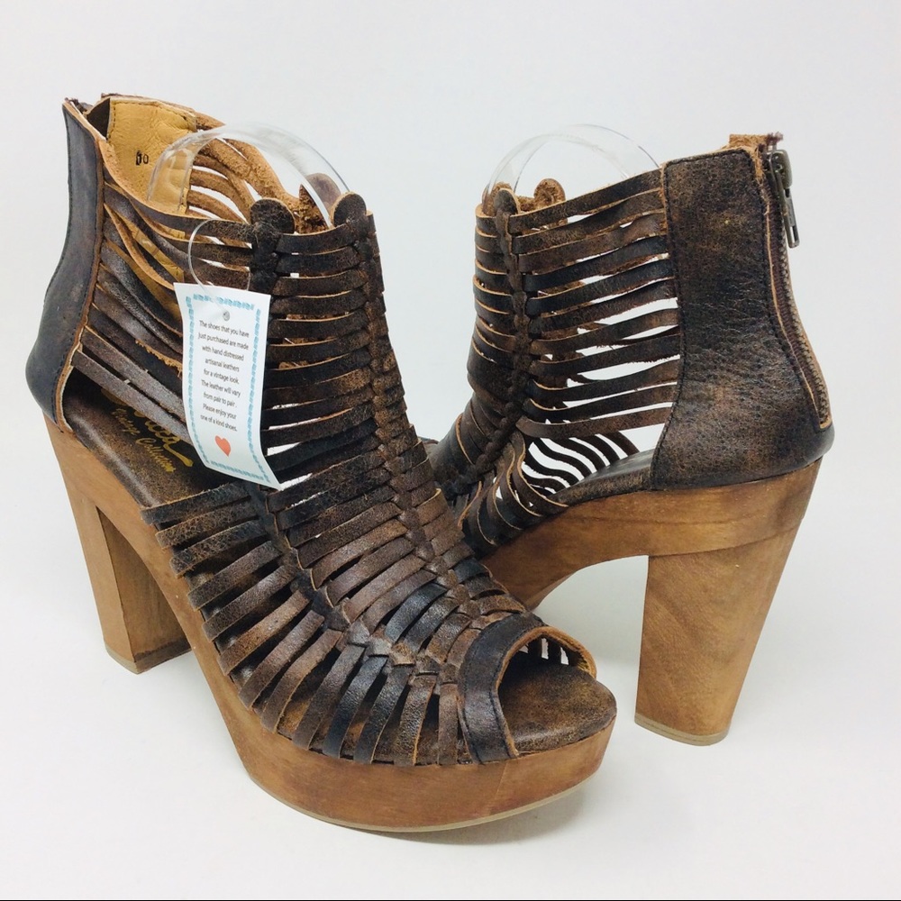 Sbicca Yani Hurache Platform Leather Sandal